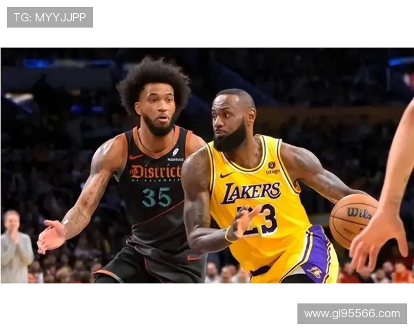 普尔半场爆发砍下15分助攻零失误 正负值+17领衔全场 普尔半场爆发砍下15分助攻零失误 正负值+17领衔全场